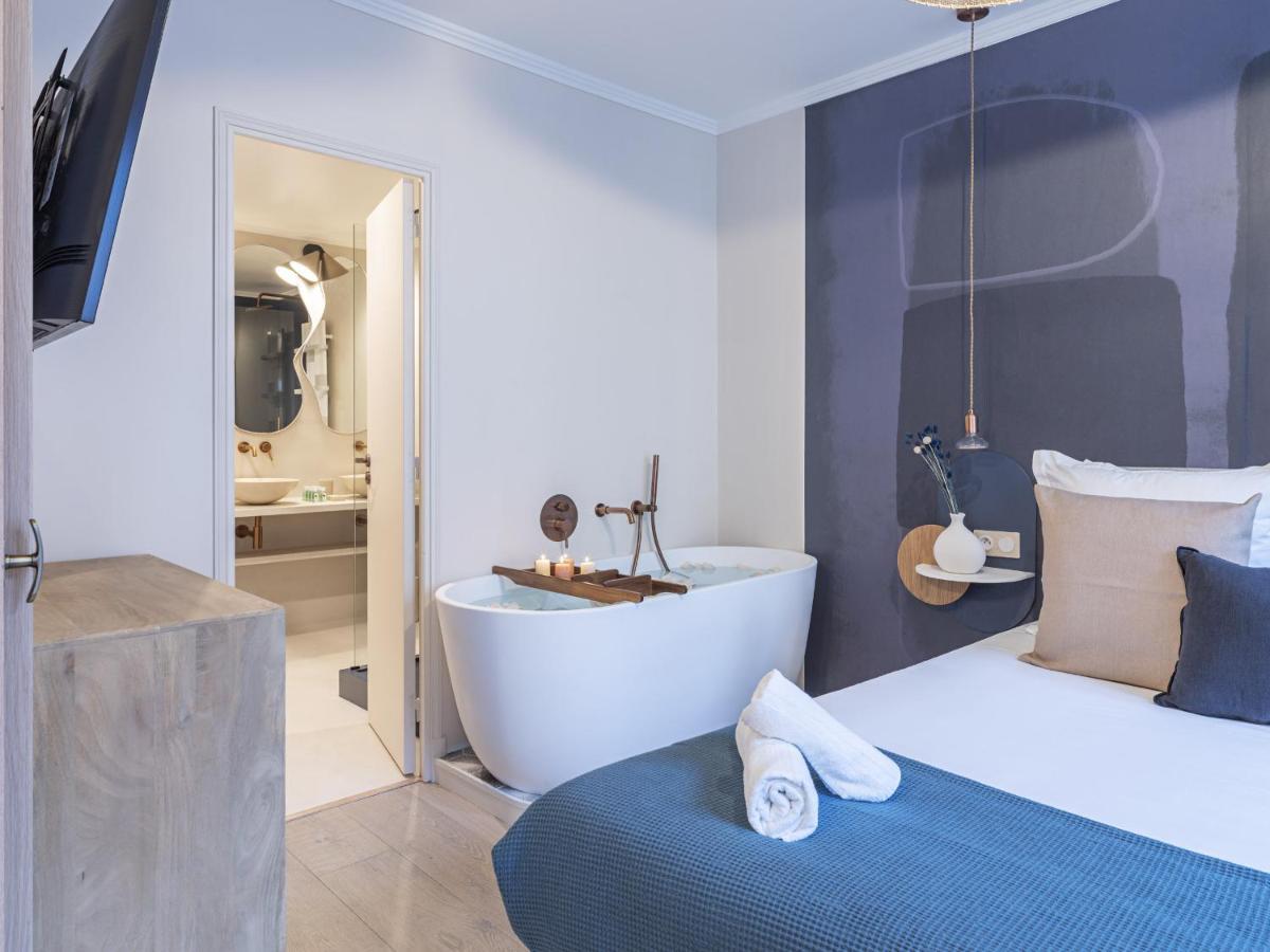 The Blue Suite On Champs Elysees Avenue Paris Exterior foto