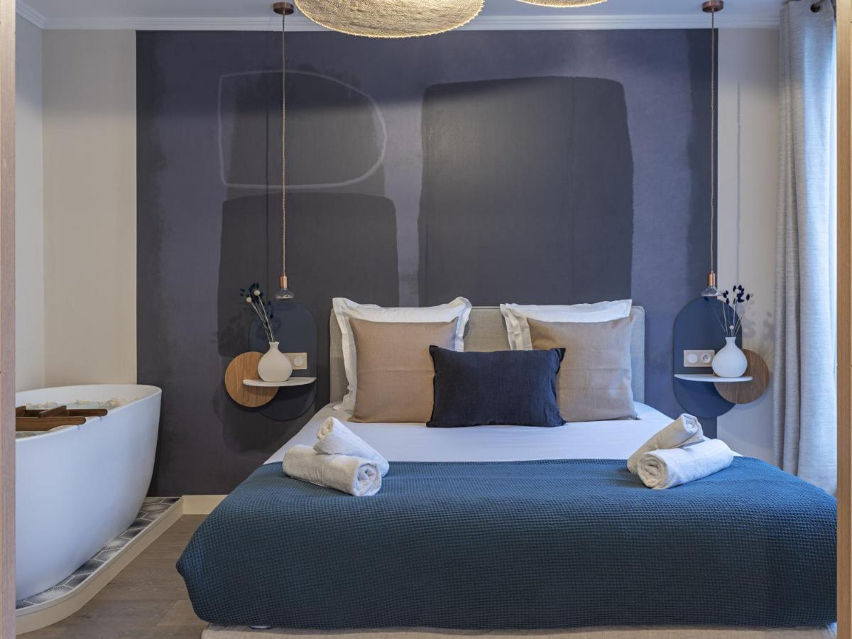 The Blue Suite On Champs Elysees Avenue Paris Exterior foto